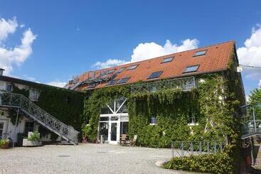 فندق Bördehof, Direkt An Der A2 & A14, Restaurant, Tagung, Individuell