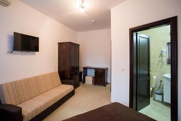 هتل Cazare Turn Sebes