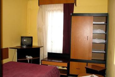 Отель Decebal Bistrita