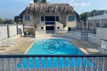 ホテル Villa Del Mar Coveñas