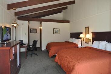 Hotelli Tea Island Resort