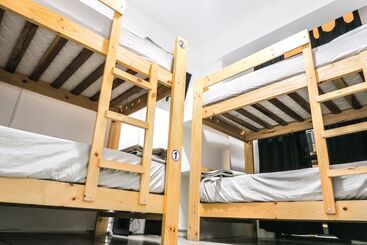 تختخواب و صبحانه Ica Adventures Ii