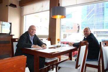 مبيت وإفطار Platinium