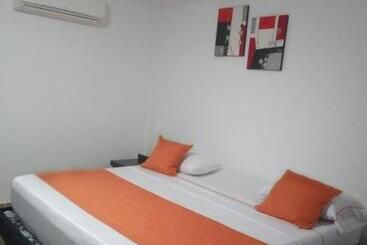 ホテル Confort Plaza