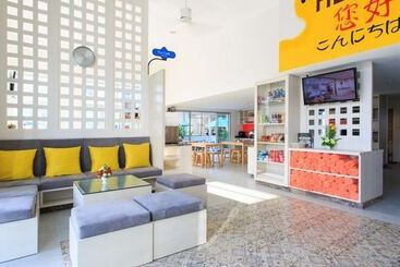 호텔 Recenta Suite Phuket Suanluang