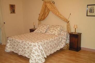 ベッドアンドブレックファースト A L'olivier