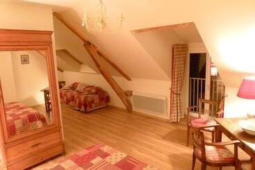 مبيت وإفطار Ferme De Marpalu