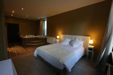 住宿加早餐  La Font Vineuse & Spa