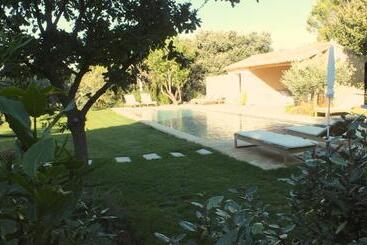 住宿加早餐  Mas Notre Dame