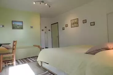 Aamiaismajoitus (B&B) Chambres D Hotes Les Pieris