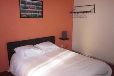 호텔 Auberge Des Volcans D Auvergne