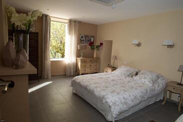 ホテル La Bastide De Venelles