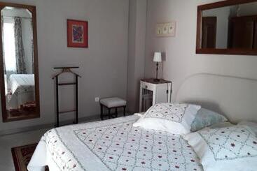 Bed and Breakfast La Belvinière Chambres Et Table D Hôtes