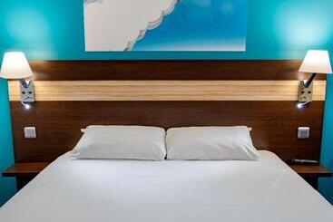 Contact Hotel Restaurant La Chaumière Les Mureaux Flins