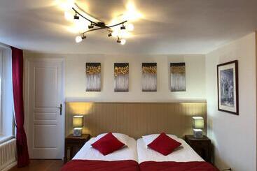 Bed and Breakfast Enclos De L'evêché