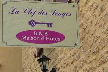 La Clef Des Songes B&b De Charme   Sarlat Centre   Parking Gratuit   Piscine Et Espace Bien être à 4