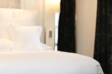 هتل Domaine De Verchant & Spa Relais & Châteaux