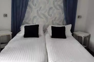 هتل Hôtel Picardia