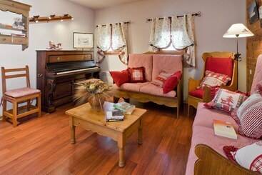 בית מלון כפרי Le Chalet D'en Hô