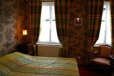 Отель Les Lions De Beauclerc