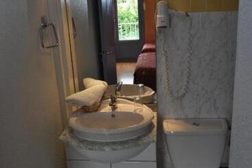 בית מלון כפרי Les Mimosas