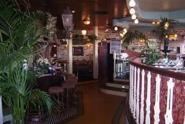 ホテル Restaurant Le Cap