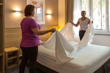 هتل The Originals City, Hôtel Les Océanes, Lorient