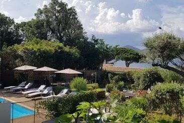 Hotel Villa Maya