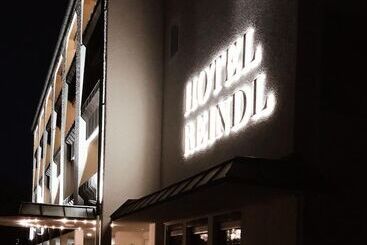 בית מלון כפרי Reindl Suiten & Appartments