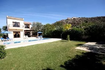 Turistihuoneistot Holidays Villas