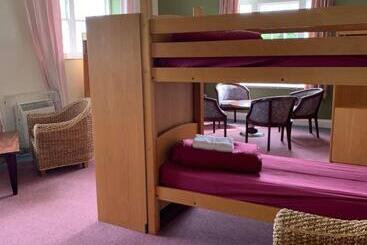 Schronisko Jersey Accommodation And Activity Centre