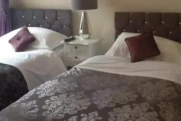 تختخواب و صبحانه Room Only At Wetherby Nairn