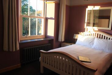 Ellenboro House Bed & Breakfast & Self Catering