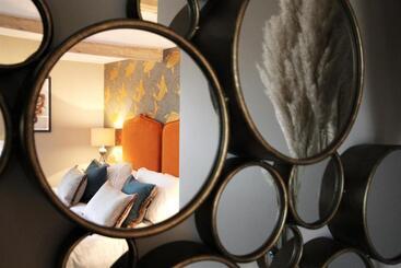 בית מלון כפרי The Ship