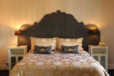 בית מלון כפרי Aylestone Court