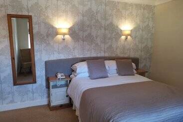 هتل The River Haven