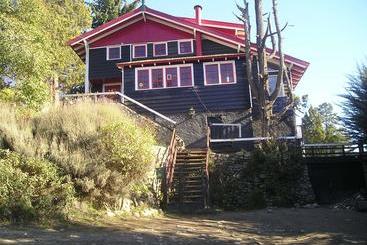 تختخواب و صبحانه La Miralejos