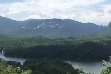Mökkimajoitus Spacious Cabin With Fantastic Long Range Mountain And Lake Views   Lake Lure   The Overlook 4 Bedroo