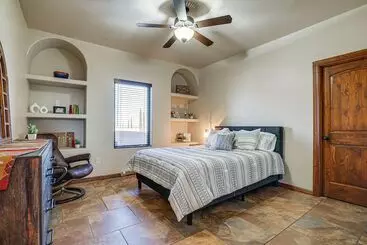 コテージ Las Cruces Home W/ Mountain Views & Private Pool!