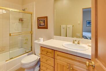 کلبه 2 Mi To River Run Day Lodge: Family Friendly Home