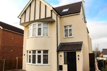 West Finchley By Viridian Apartments