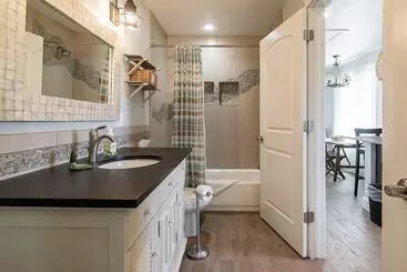 Hotelli Aspenwood Manor