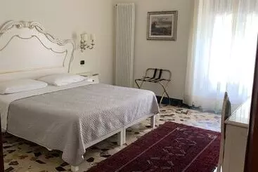 Hotel Notti Sull'adige