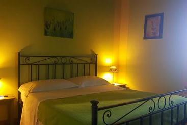 هتل Residence Le Santucce