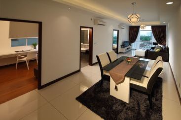 Jb City Paragon Serviced Apartment