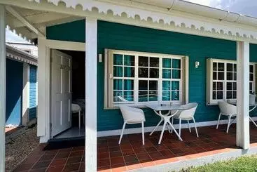 Hotelli Talk Of The Town Inn & Suites