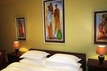 بيت ريفى Calitzdorp Country House