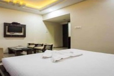 Sai Nidhi By Glitz Hotels Mindspace Airoli