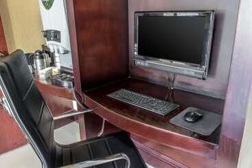 فندق Quality Inn Near Mountain Creek