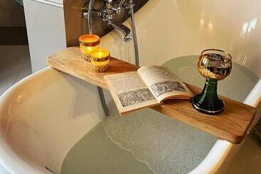 민박 Ancienne Perception